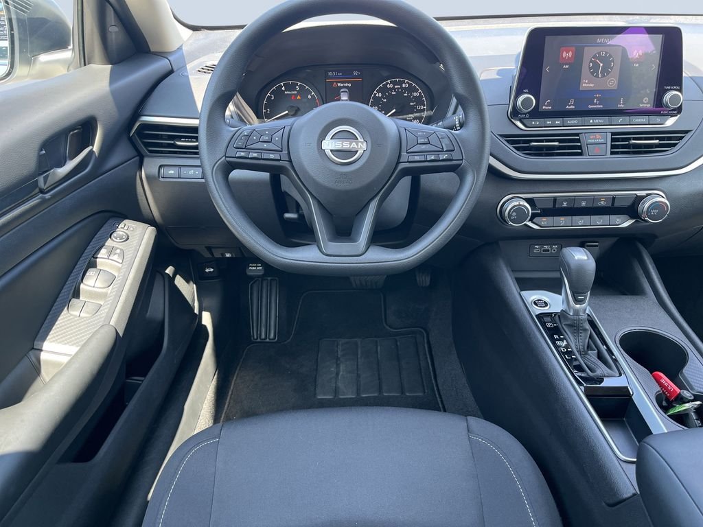 Used 2025 Glacier White Nissan 2.5 S image 13