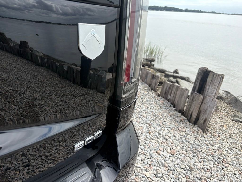2025 Cadillac Escalade ESV Sport Platinum - Photo 9