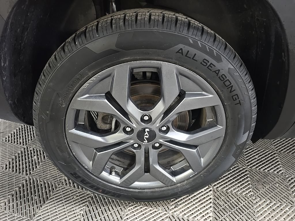 Used 2024 Blue / Black Kia S image 13