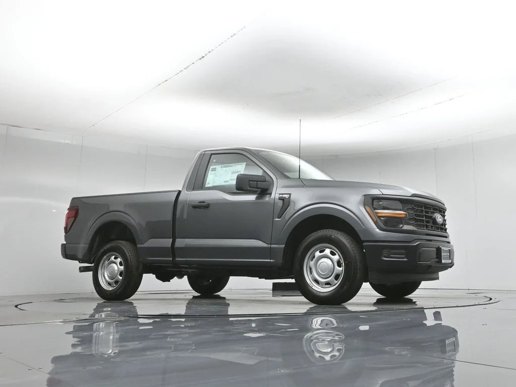 New 2026 Gray Ford XL image 3
