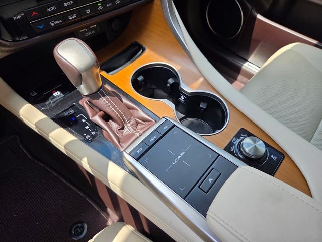 Certified Used 2020 White Lexus 350 image 25