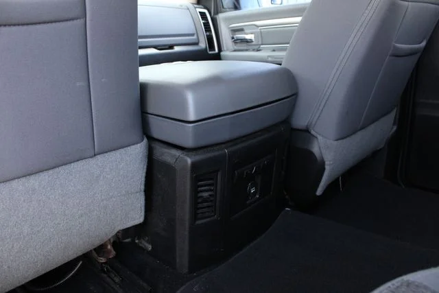 Used 2015 Blue Ram Big Horn image 19