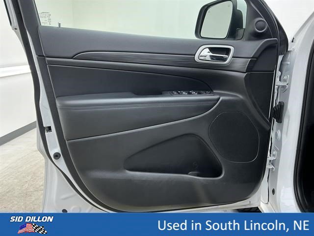 Used 2021 Bright White Clearcoat Jeep Laredo X image 16