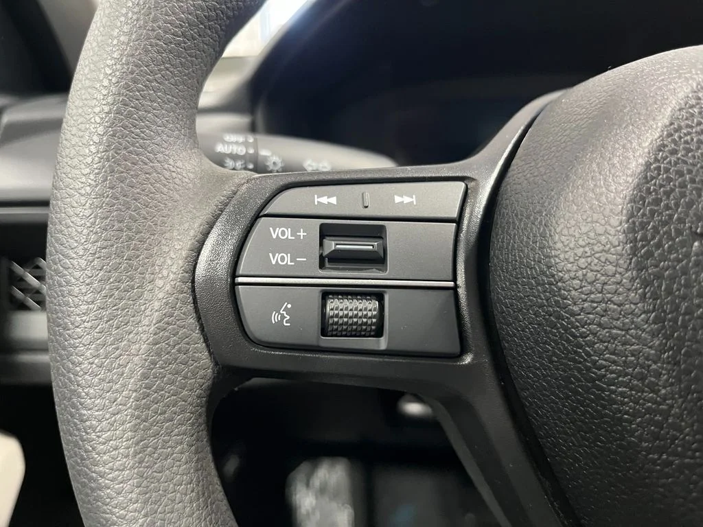 New 2026 Platinum White Pearl Honda LX image 18