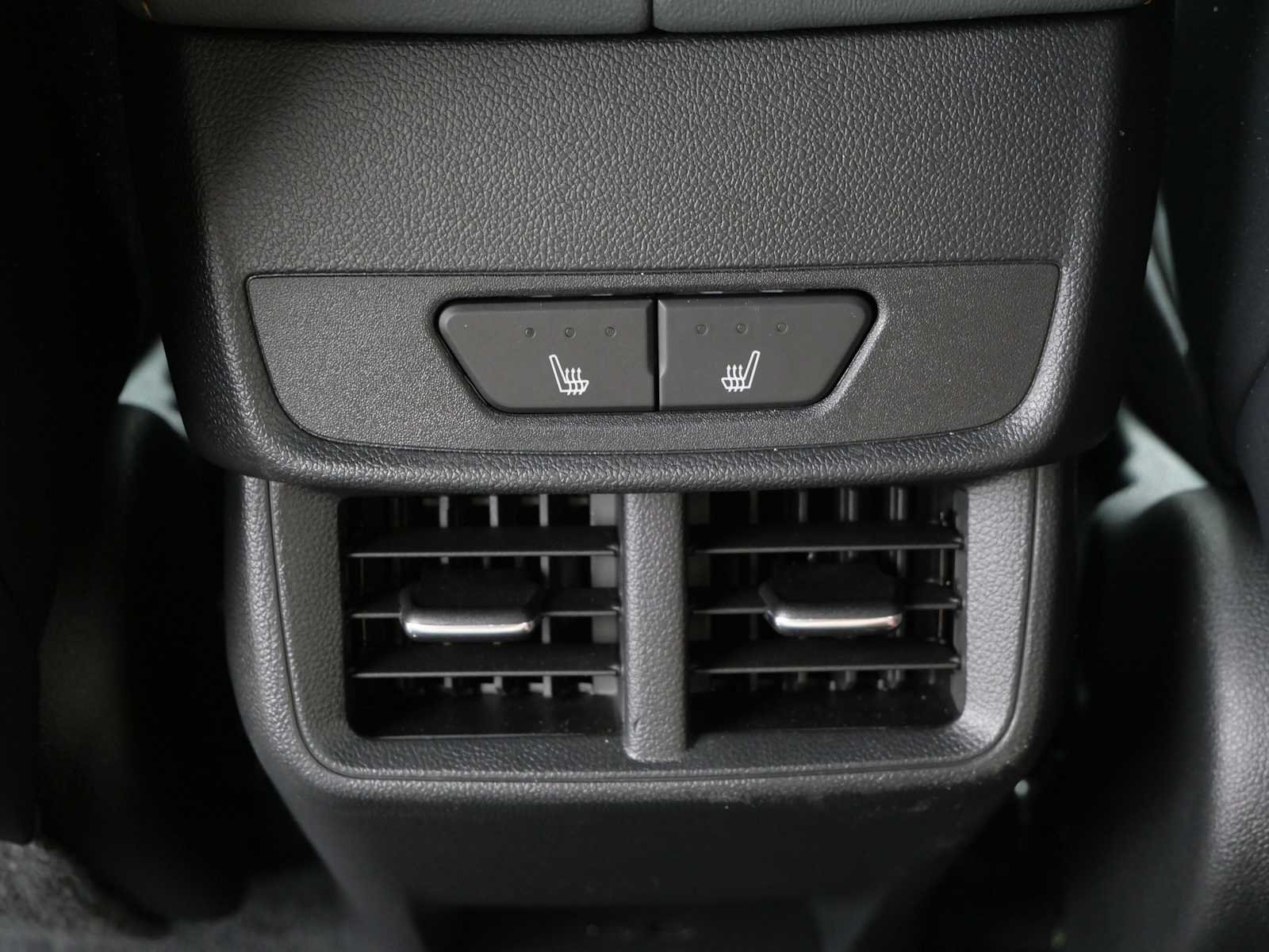2026 GMC Terrain AT4 - Photo 13