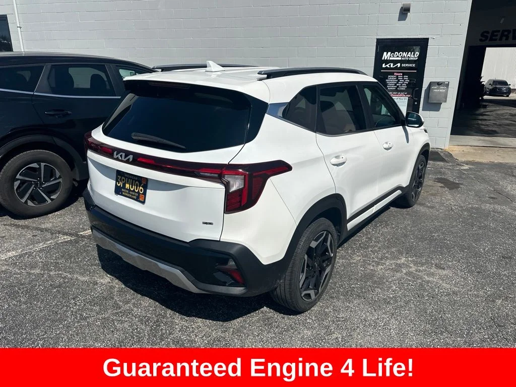 Used 2024 White Kia SX image 3