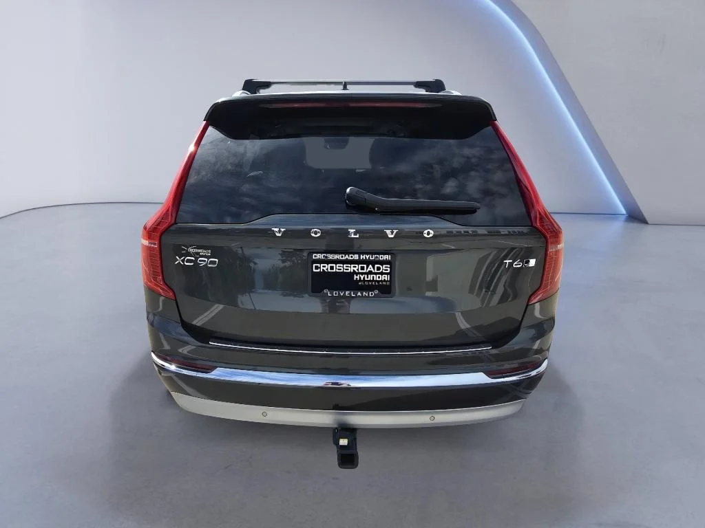 Used 2022 Pine Grey Metallic Volvo Inscription image 5
