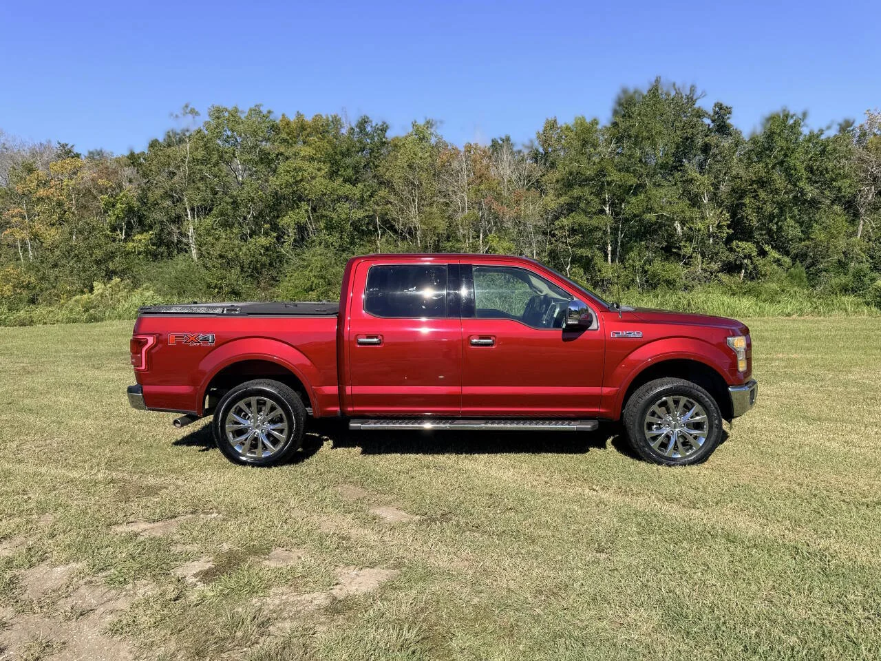Used 2016 Red Ford Lariat 4x4 4dr SuperCrew 5.5 ft. SB image 6