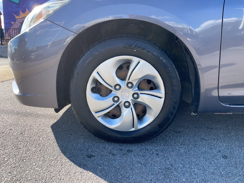 Used 2015 Gray Honda LX image 24