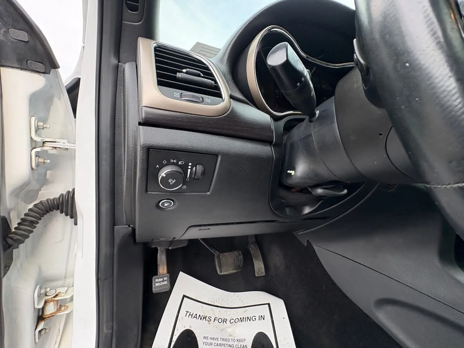 Used 2014 Bright White Clearcoat Jeep Altitude image 33