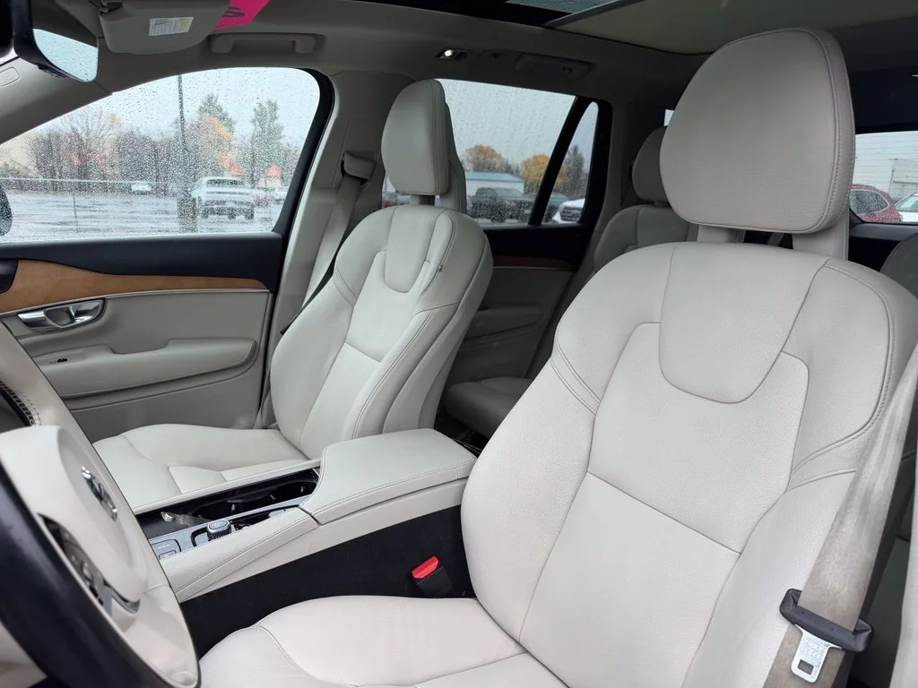 Used 2021 Savile Gray Metallic Volvo T8 Inscription Expression 7 Passenger image 15