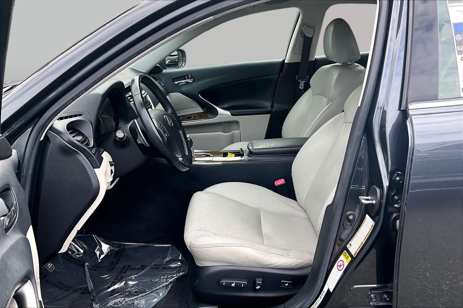 Used 2009 Smoky Granite Mica Lexus  image 7