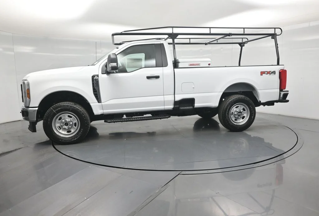 New 2026 Oxford White Ford XL image 21