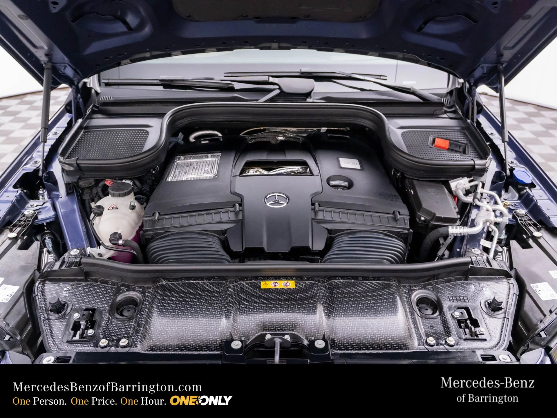 New 2026 Blue Mercedes-Benz GLS 580 image 32