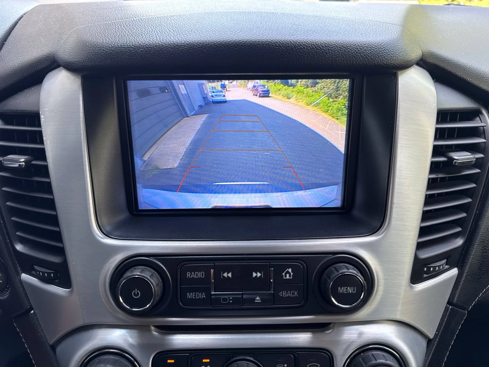 Used 2018 Quicksilver Metallic GMC SLT image 20