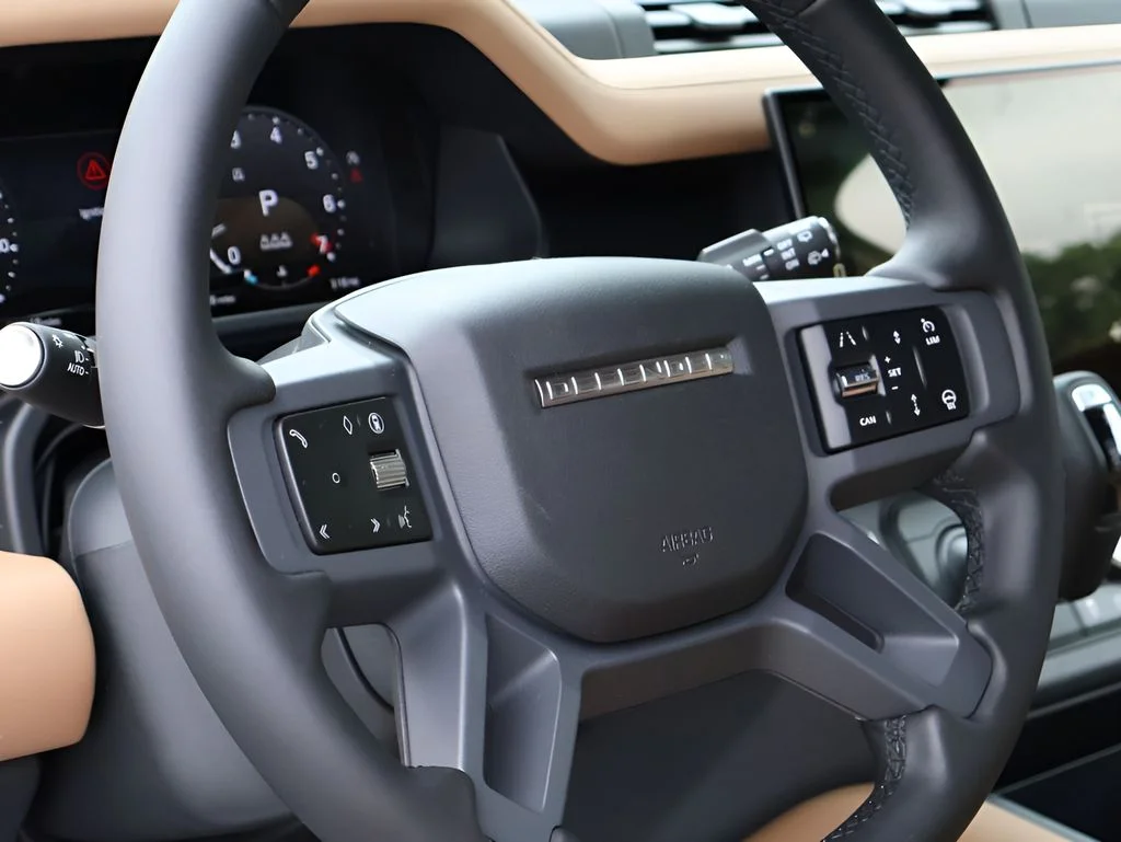 New 2026 Fuji White Land Rover S image 17