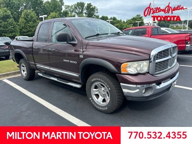 Used 2005 Red Dodge SLT image 1