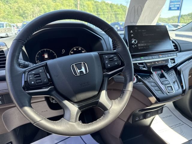 Used 2025 Silver Honda Elite image 13