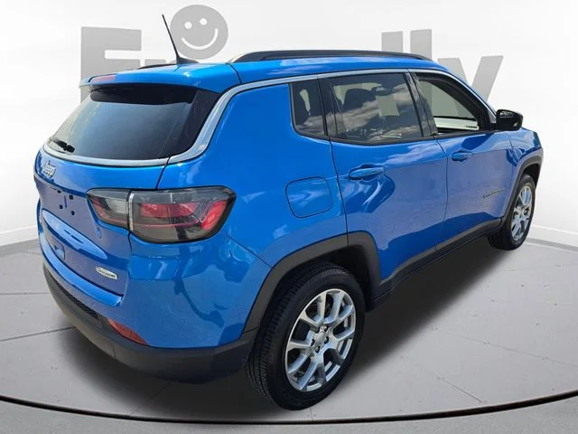 Used 2023 Blue Jeep Latitude Lux image 6