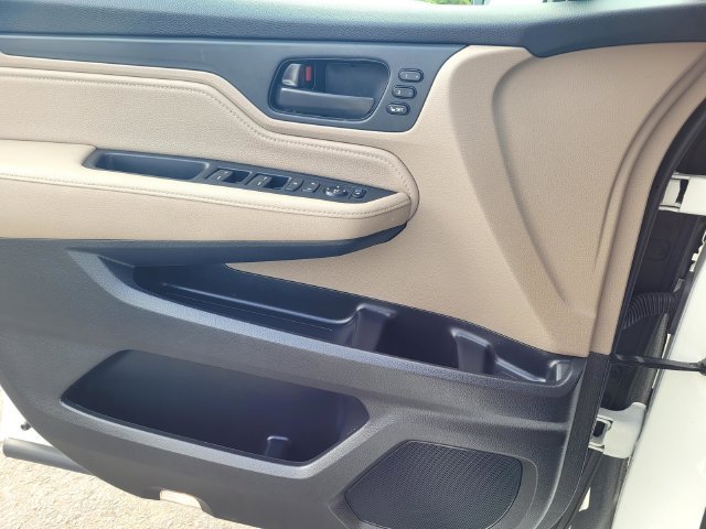 Used 2020  Honda Touring image 15