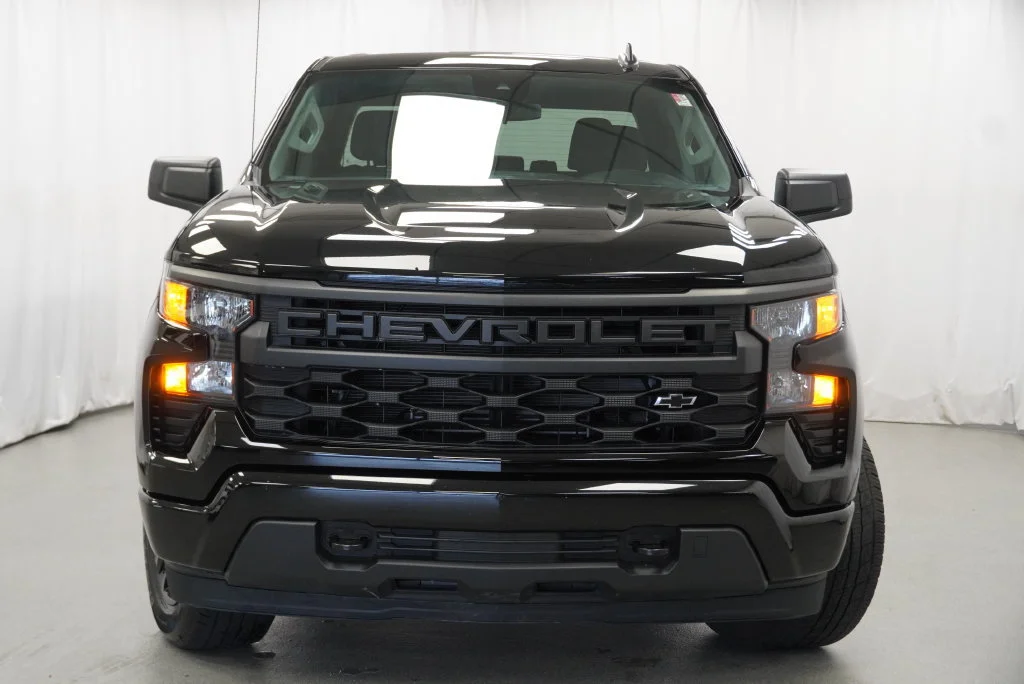 Certified Used 2023 BLACK Chevrolet Custom image 11