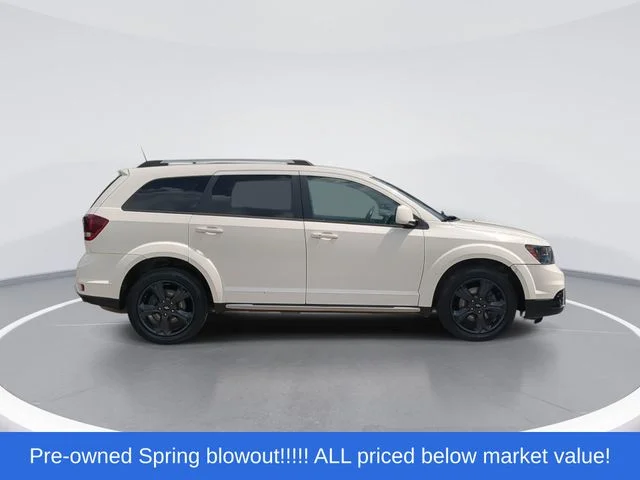 Used 2020 White Dodge Crossroad image 9