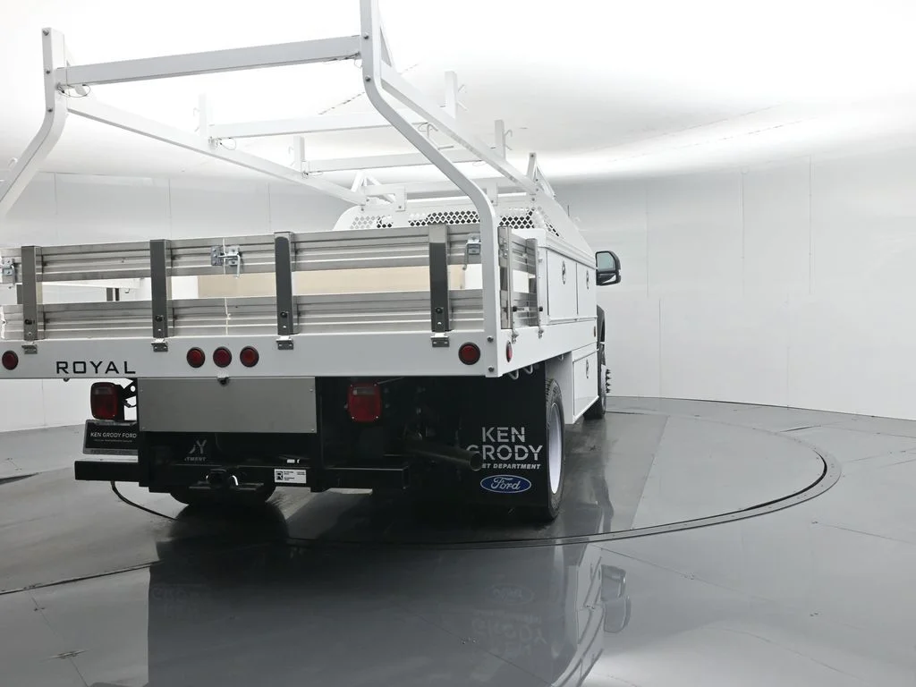 New 2025 Oxford White Ford XL image 57