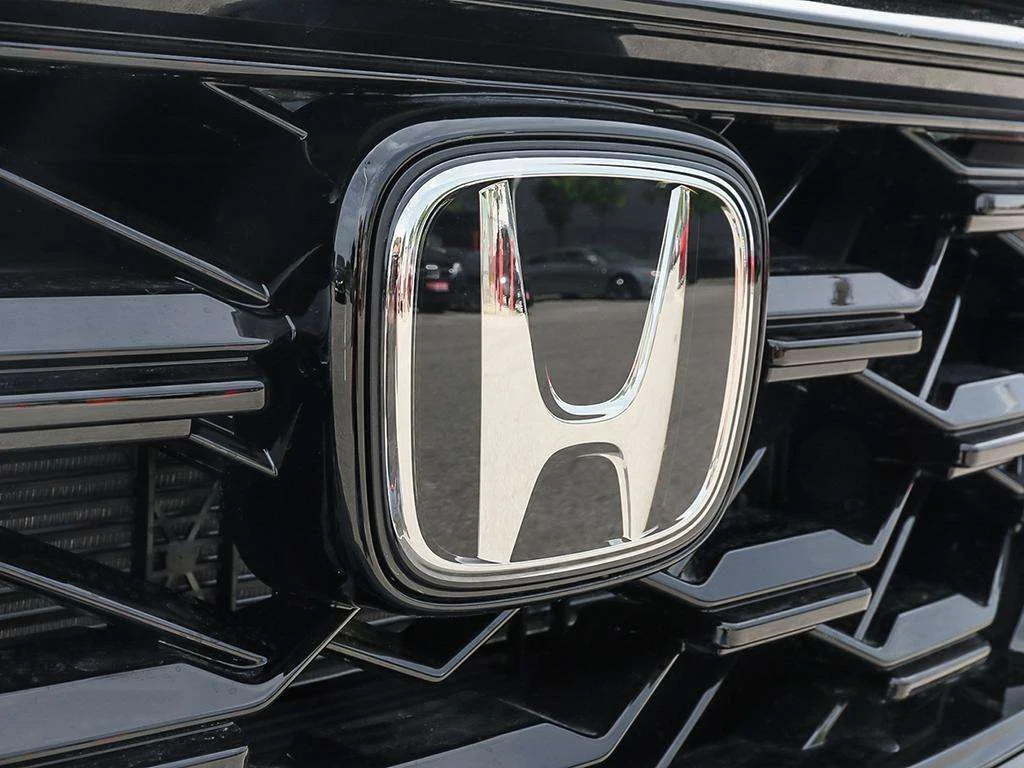 New 2026 Crystal Black Pearl Honda SPORT HYBRID The SUV you love  now more efficient image 9