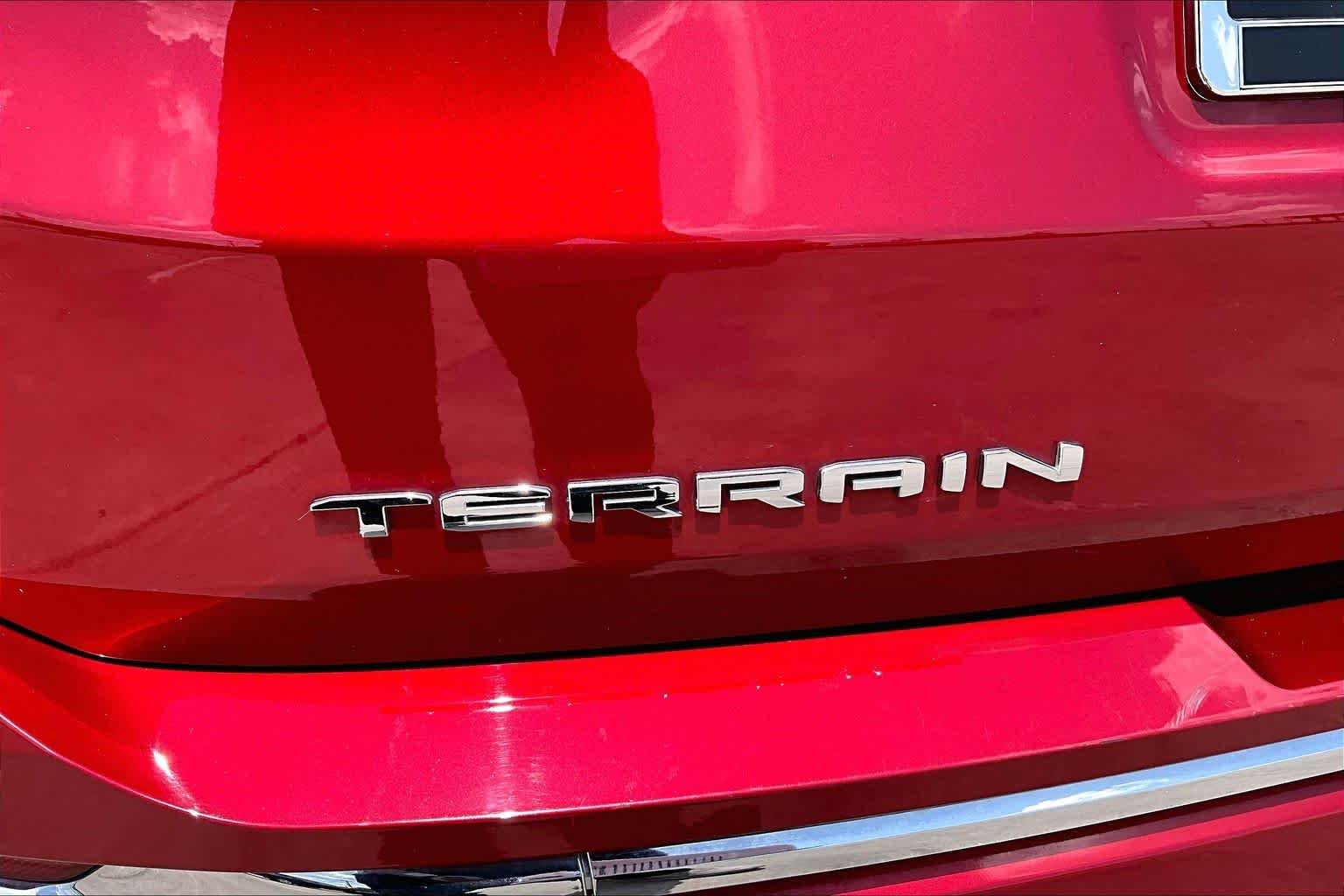 Used 2024 Volcanic Red Tintcoat GMC Denali image 31