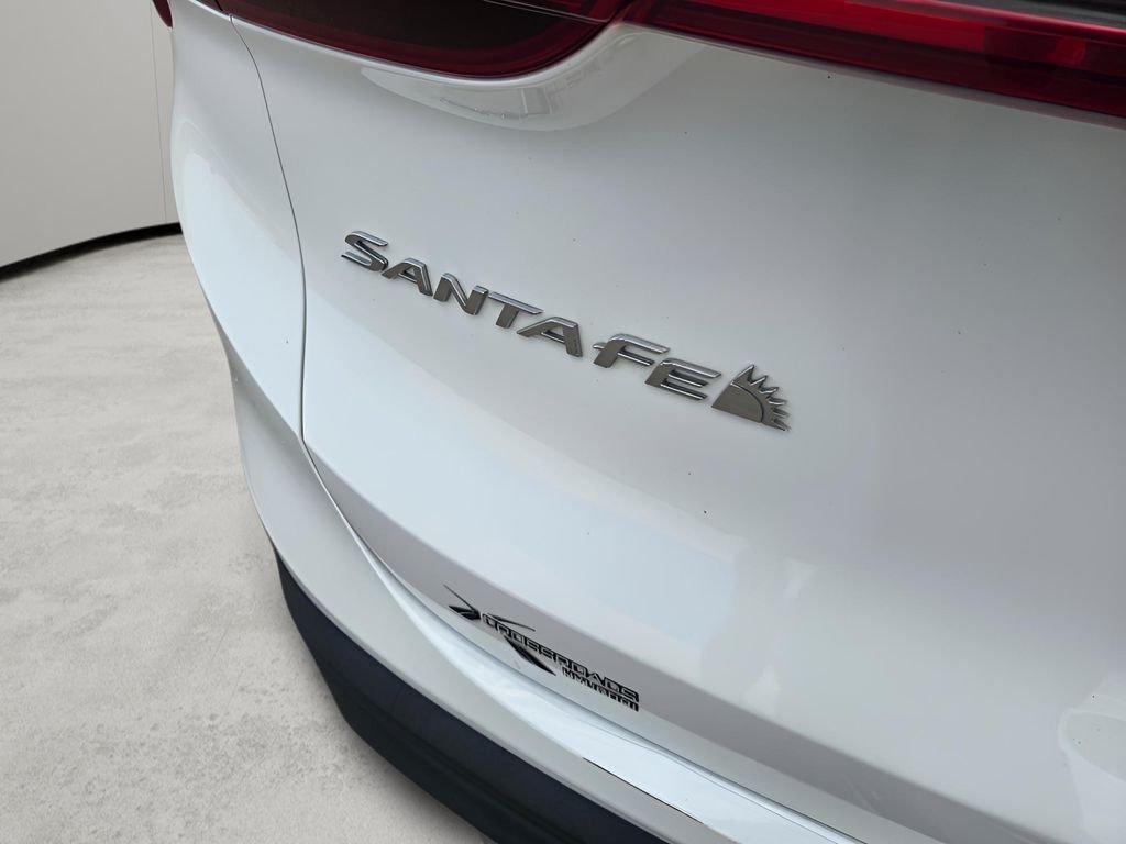 Used 2022 Quartz White Hyundai Limited image 29
