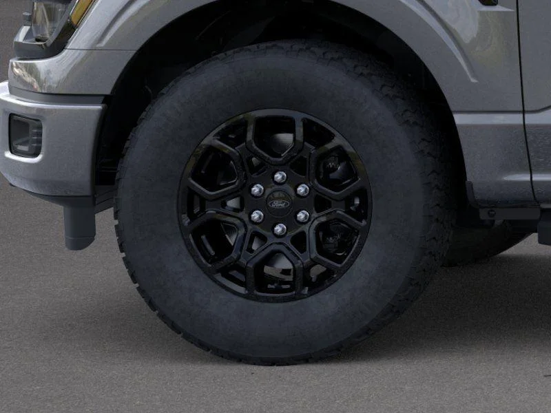 New 2026 Carbonized Gray Metallic Ford XLT image 19