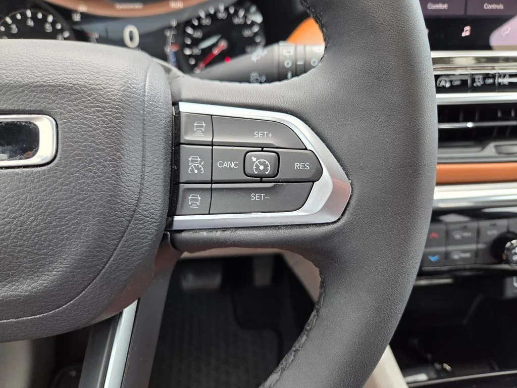 Certified Used 2023 Gray Jeep Limited image 32