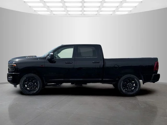 New 2026 Diamond Black Crystal Pearl-Coat Exterior Paint RAM LARAMIE image 4