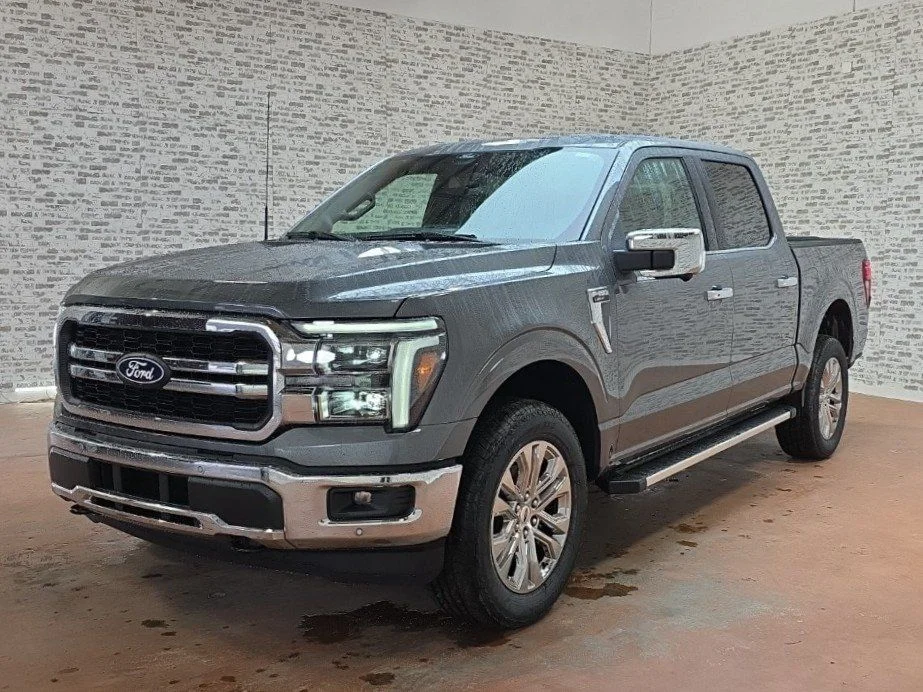 New 2026 Gray Ford Lariat image 3