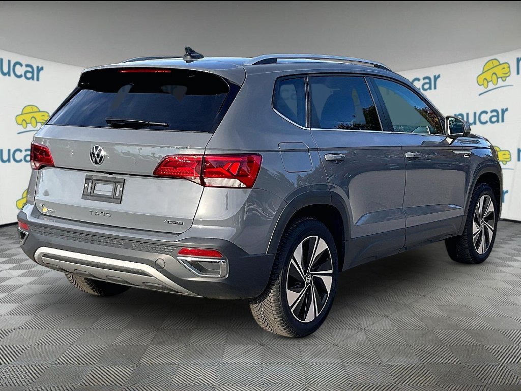 Used 2024 Gray Volkswagen 1.5T SE image 6