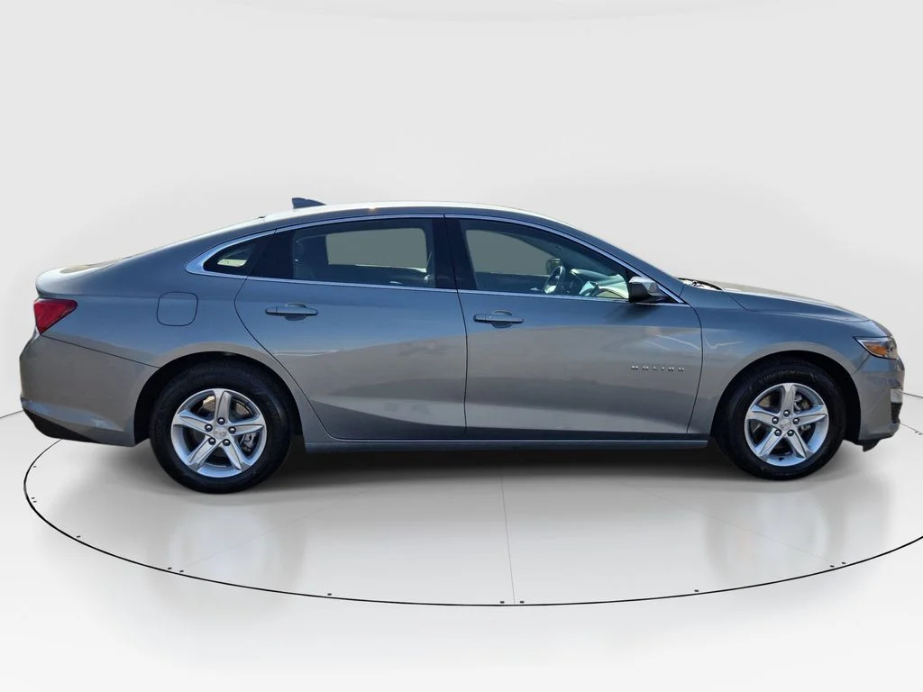 1G1ZD5ST6RF195329
