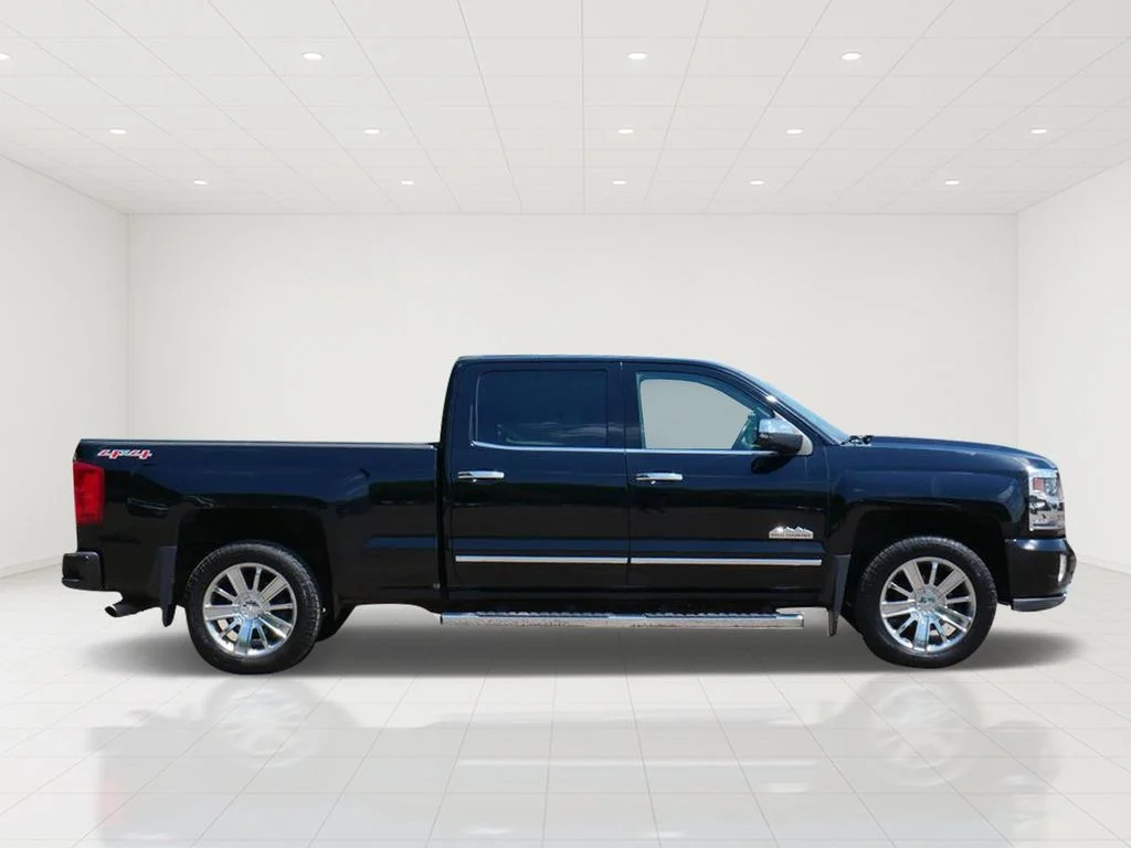 Used 2017 Chevrolet Silverado 1500 High Country with VIN 3GCUKTEC7HG117064 for sale in White Bear Lake, Minnesota