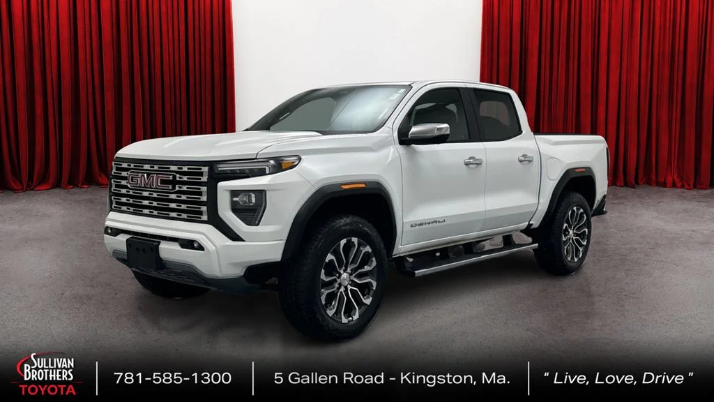 2024 GMC Canyon 4WD Denali Crew Cab Short Box's photo