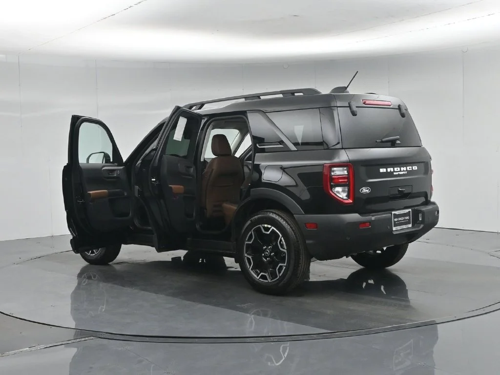 New 2026 Shadow Black Ford Outer Banks image 34