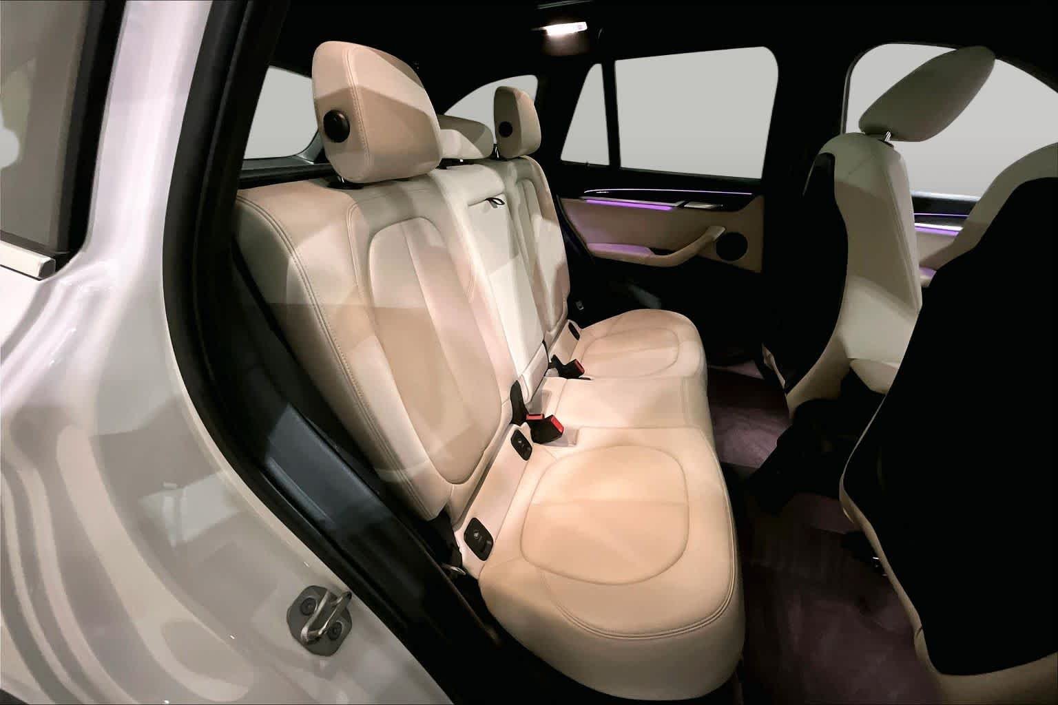 Used 2021 Alpine White BMW xDrive28i image 19