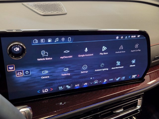 2027 Chevrolet Traverse RS - Photo 22