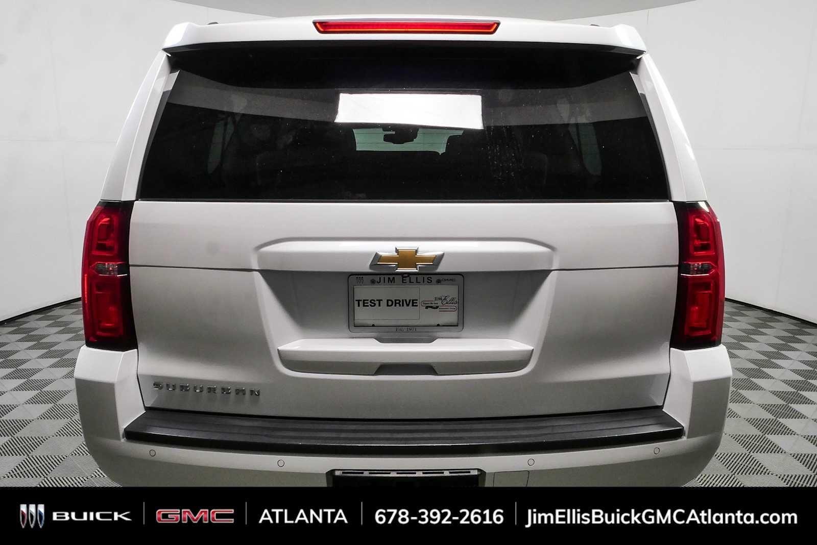 Used 2016 IRIDESCENT PEARL TRICOAT Chevrolet LT image 31