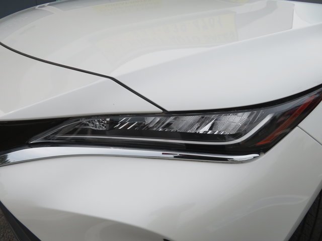 Used 2022 Blizzard Pearl Toyota LE image 32