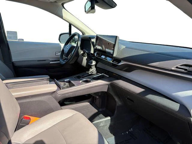 Certified Used 2025 MAGNETIC GRAY MET. Toyota  image 20