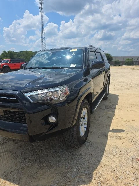 Used 2020 Black Toyota SR5 image 2