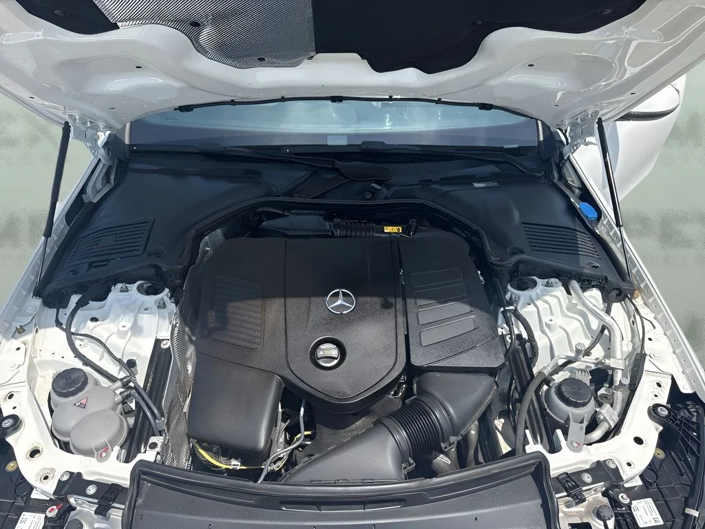 Used 2025 White Mercedes-Benz C 300 image 27