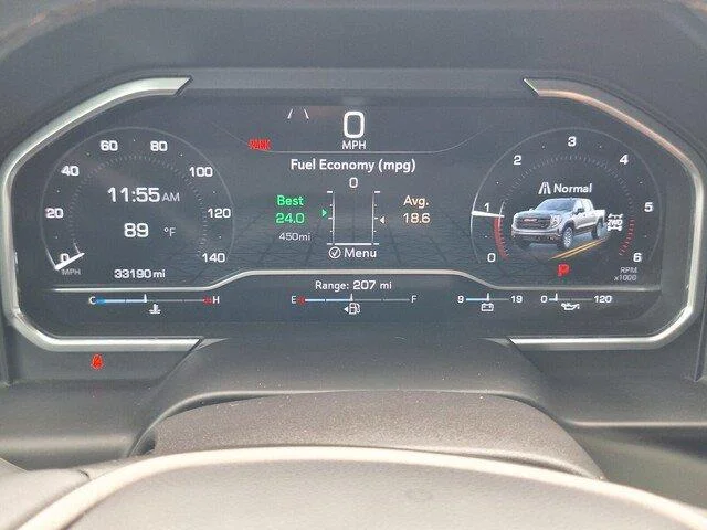 Used 2023 WHITE GMC AT4 image 17