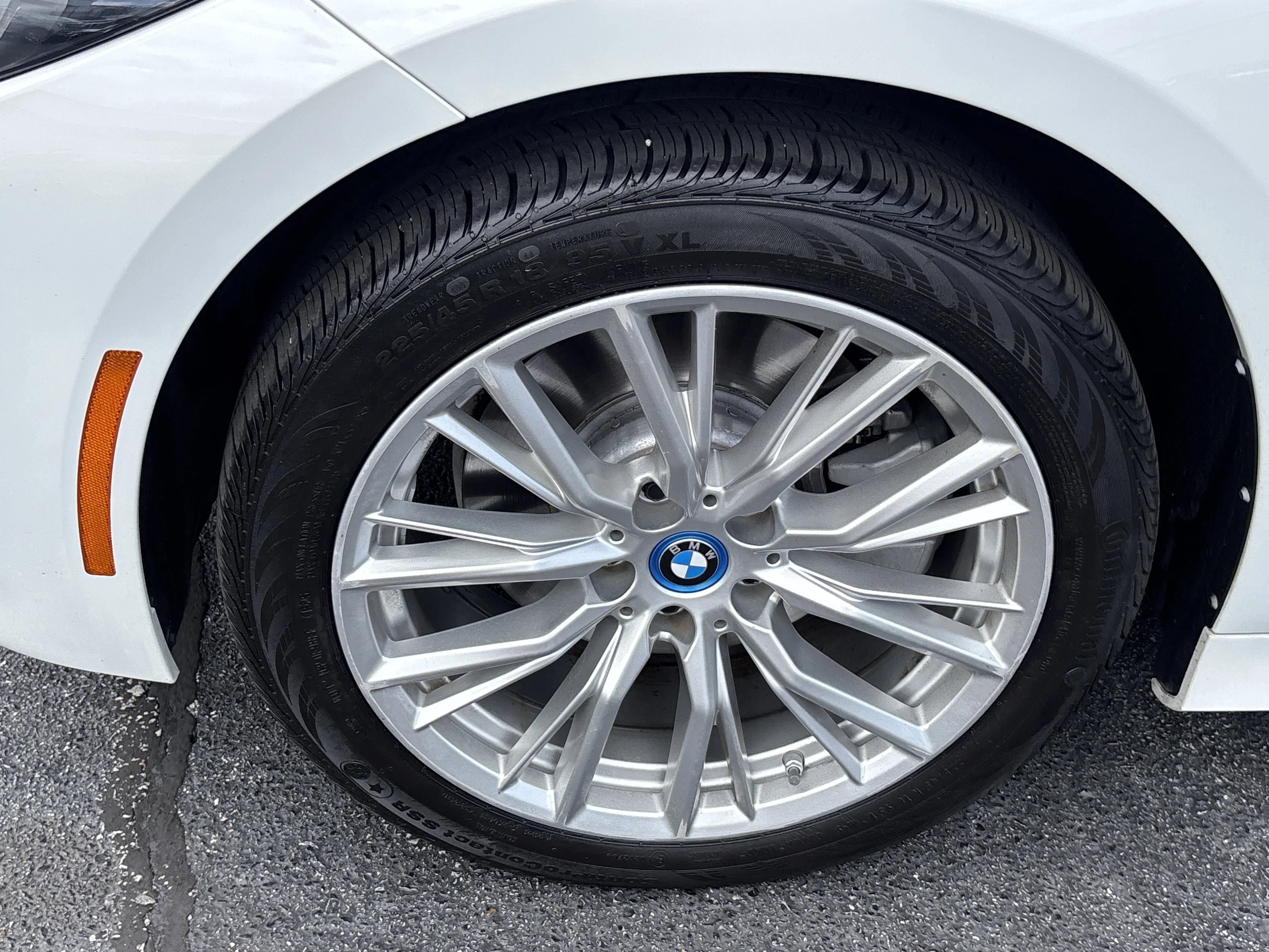 Used 2024 Mineral White Metallic BMW 330e xDrive Plug-in Hybrid image 12