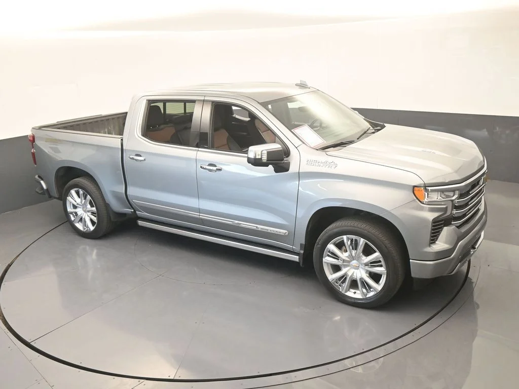 Used 2024 Sterling Gray Metallic Chevrolet High Country image 67