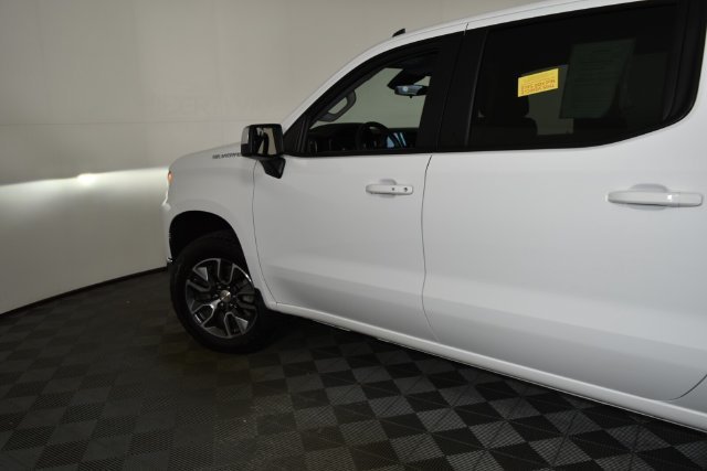 Used 2024 Summit White Chevrolet LT (2FL) image 11